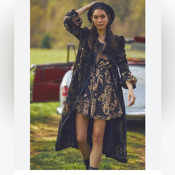 Sale. New free people hazel duster blk motif